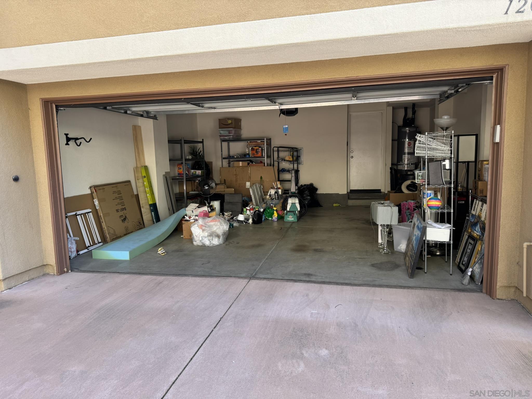 Detail Gallery Image 43 of 46 For 1206  Calabria St, Santee,  CA 92071 - 3 Beds | 3/1 Baths