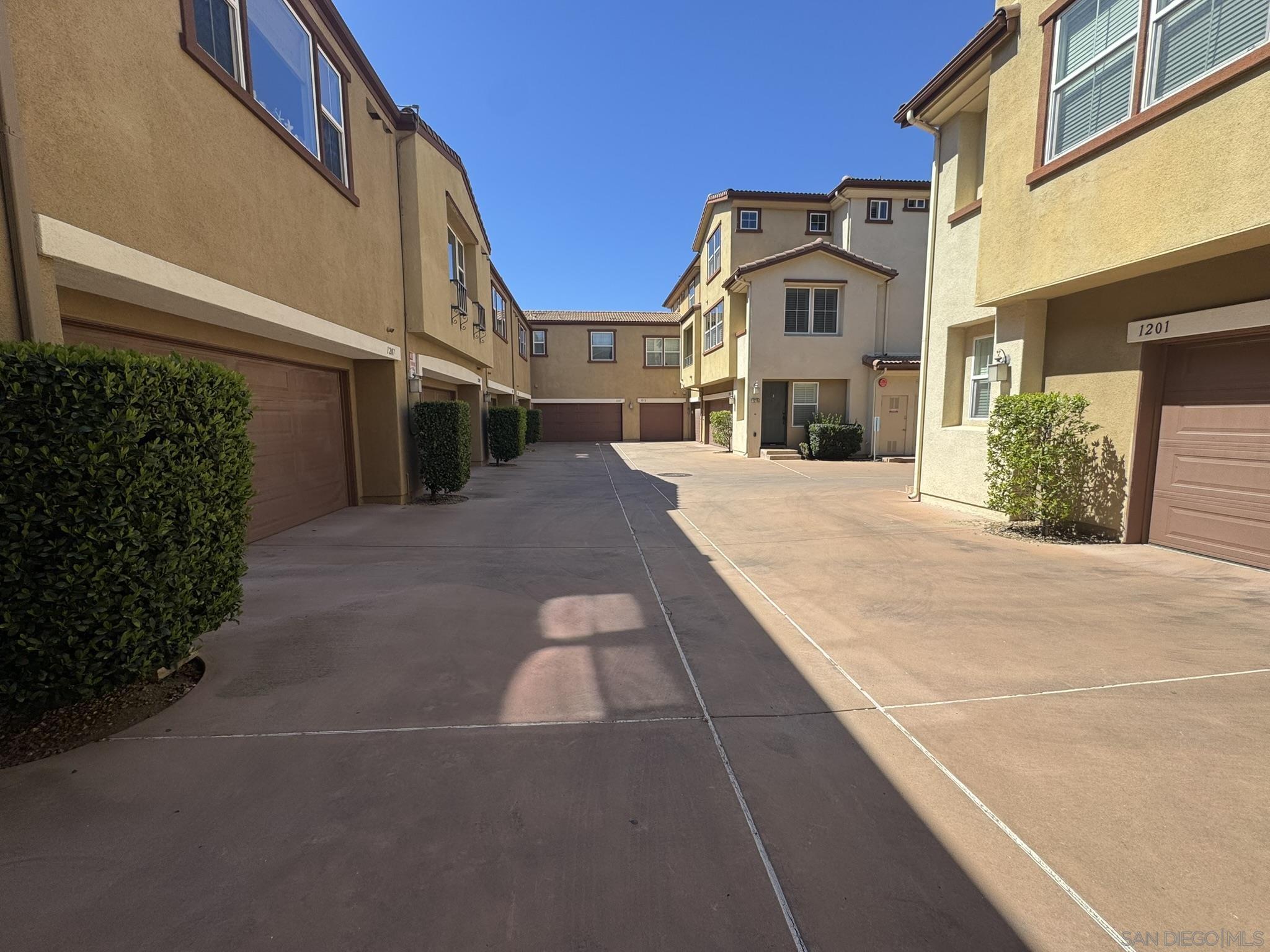 Detail Gallery Image 44 of 46 For 1206  Calabria St, Santee,  CA 92071 - 3 Beds | 3/1 Baths