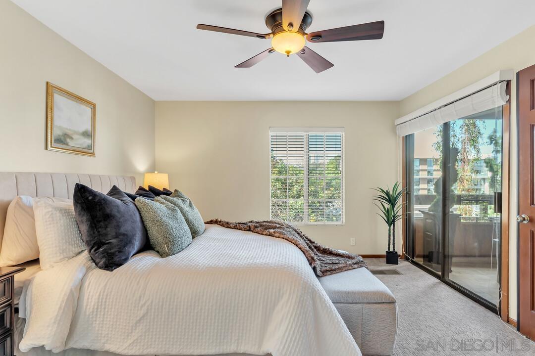 Detail Gallery Image 14 of 37 For 8870  Villa La Jolla Dr  #205,  La Jolla,  CA 92037 - 3 Beds | 2 Baths