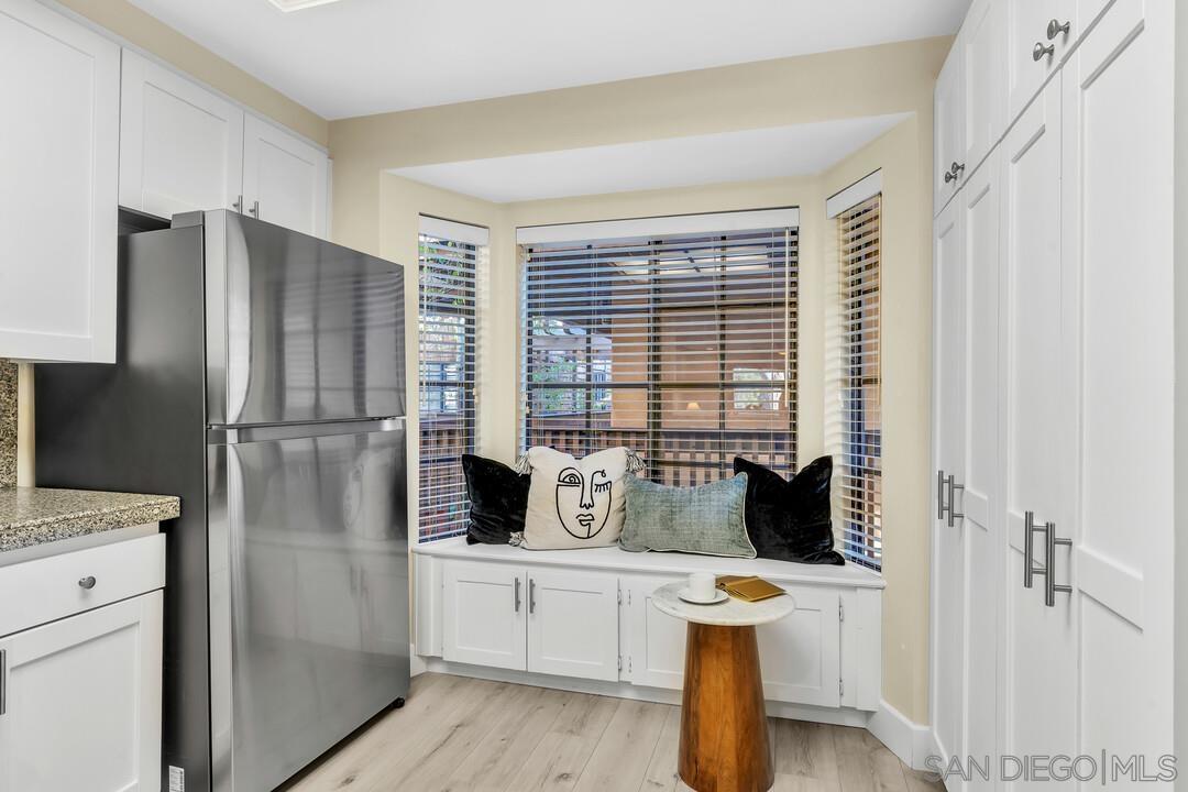 Detail Gallery Image 26 of 37 For 8870  Villa La Jolla Dr  #205,  La Jolla,  CA 92037 - 3 Beds | 2 Baths