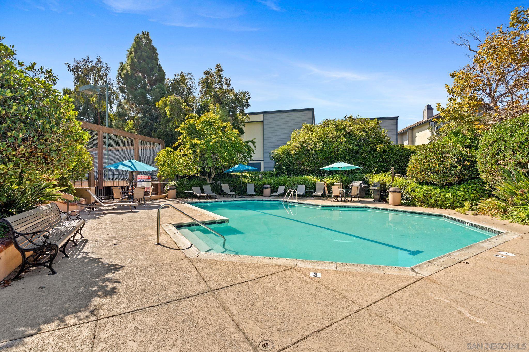 Detail Gallery Image 30 of 37 For 8870  Villa La Jolla Dr  #205,  La Jolla,  CA 92037 - 3 Beds | 2 Baths