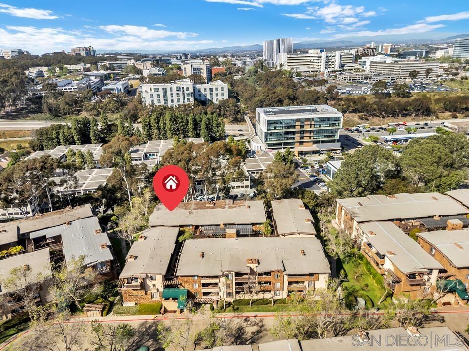 Detail Gallery Image 34 of 37 For 8870  Villa La Jolla Dr  #205,  La Jolla,  CA 92037 - 3 Beds | 2 Baths