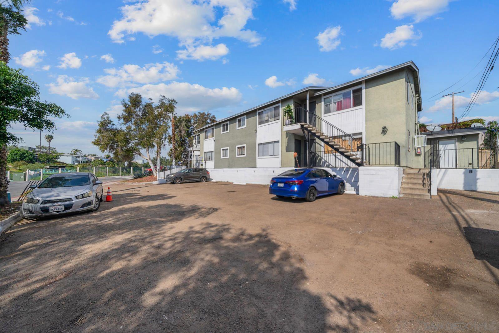 Detail Gallery Image 3 of 14 For 3805  Winona Ave, San Diego,  CA 92105 - – Beds | – Baths