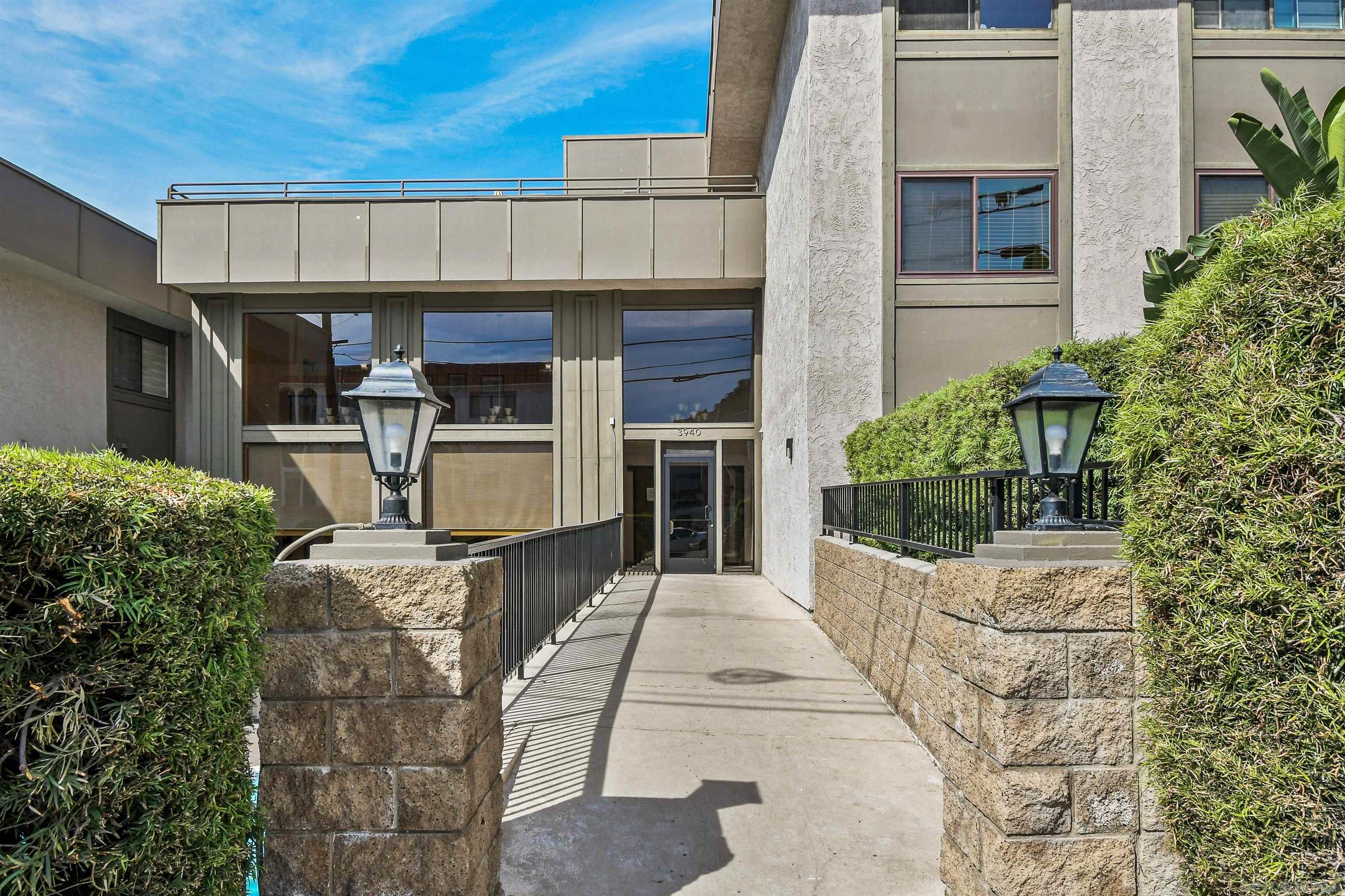 Detail Gallery Image 3 of 28 For 3940  Dove Street  #101,  San Diego,  CA 92103 - 2 Beds | 2 Baths