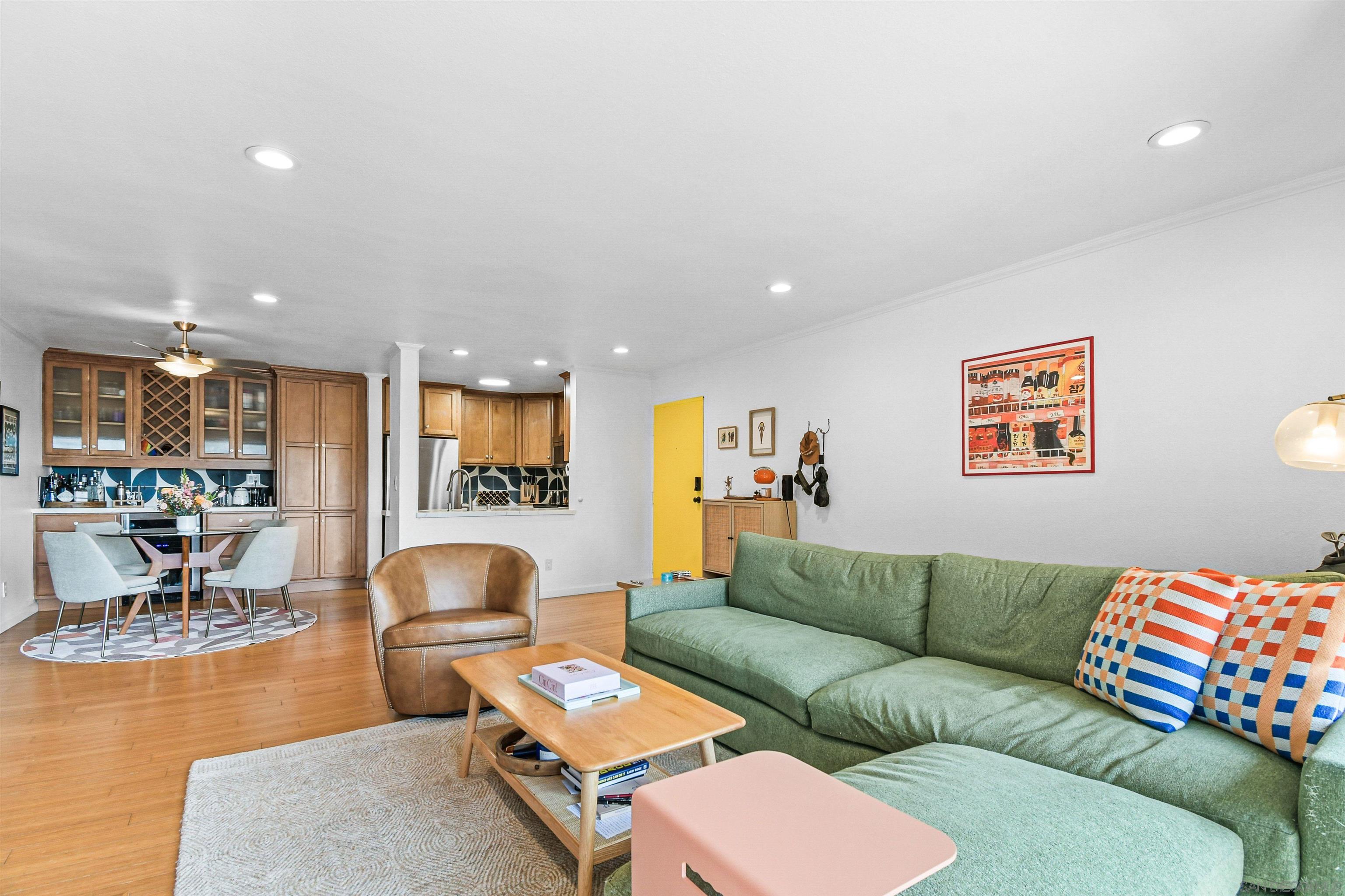 Detail Gallery Image 8 of 28 For 3940  Dove Street  #101,  San Diego,  CA 92103 - 2 Beds | 2 Baths