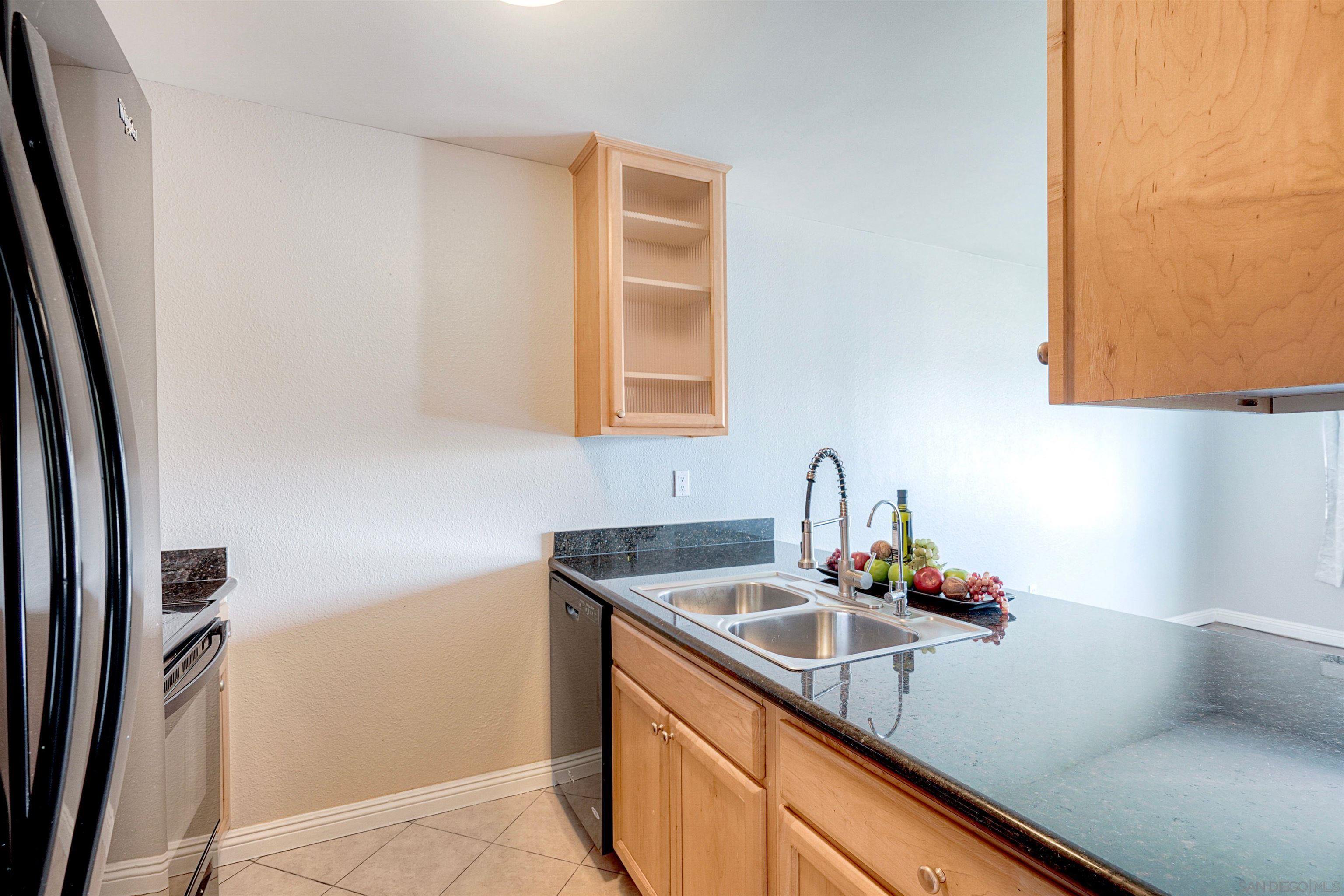 Detail Gallery Image 6 of 20 For 4860  Rolando Ct  75, San Diego,  CA 92115 - 1 Beds | 1 Baths