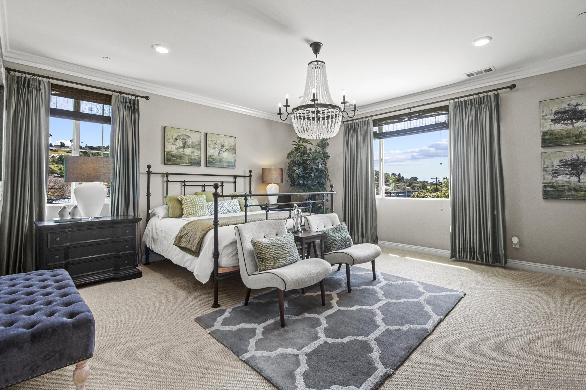 Detail Gallery Image 11 of 26 For 2031  Wagon Wheel Ct, Escondido,  CA 92026 - 5 Beds | 4 Baths