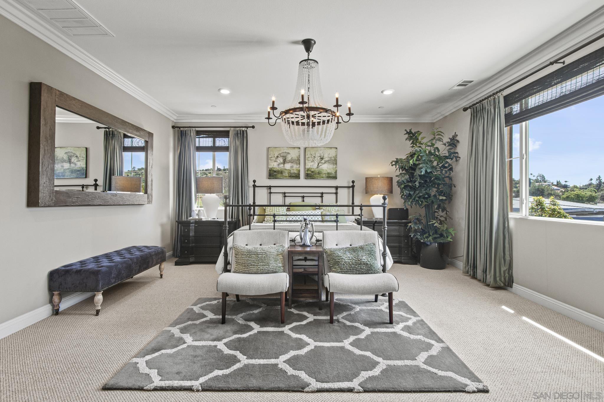 Detail Gallery Image 12 of 26 For 2031  Wagon Wheel Ct, Escondido,  CA 92026 - 5 Beds | 4 Baths