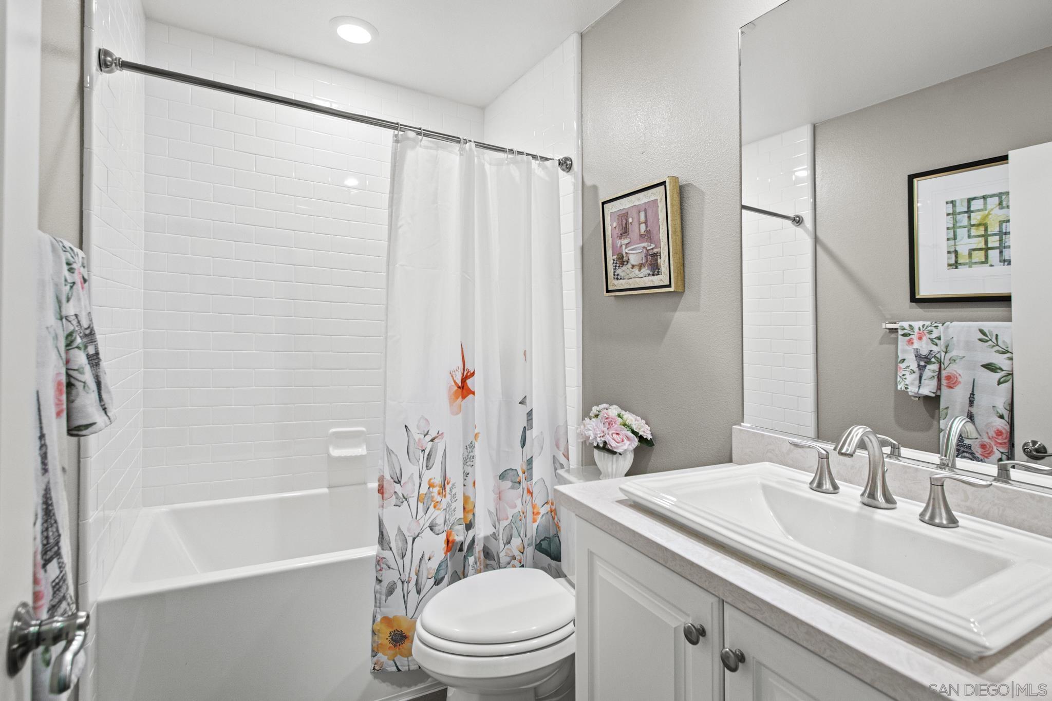 Detail Gallery Image 19 of 26 For 2031  Wagon Wheel Ct, Escondido,  CA 92026 - 5 Beds | 4 Baths