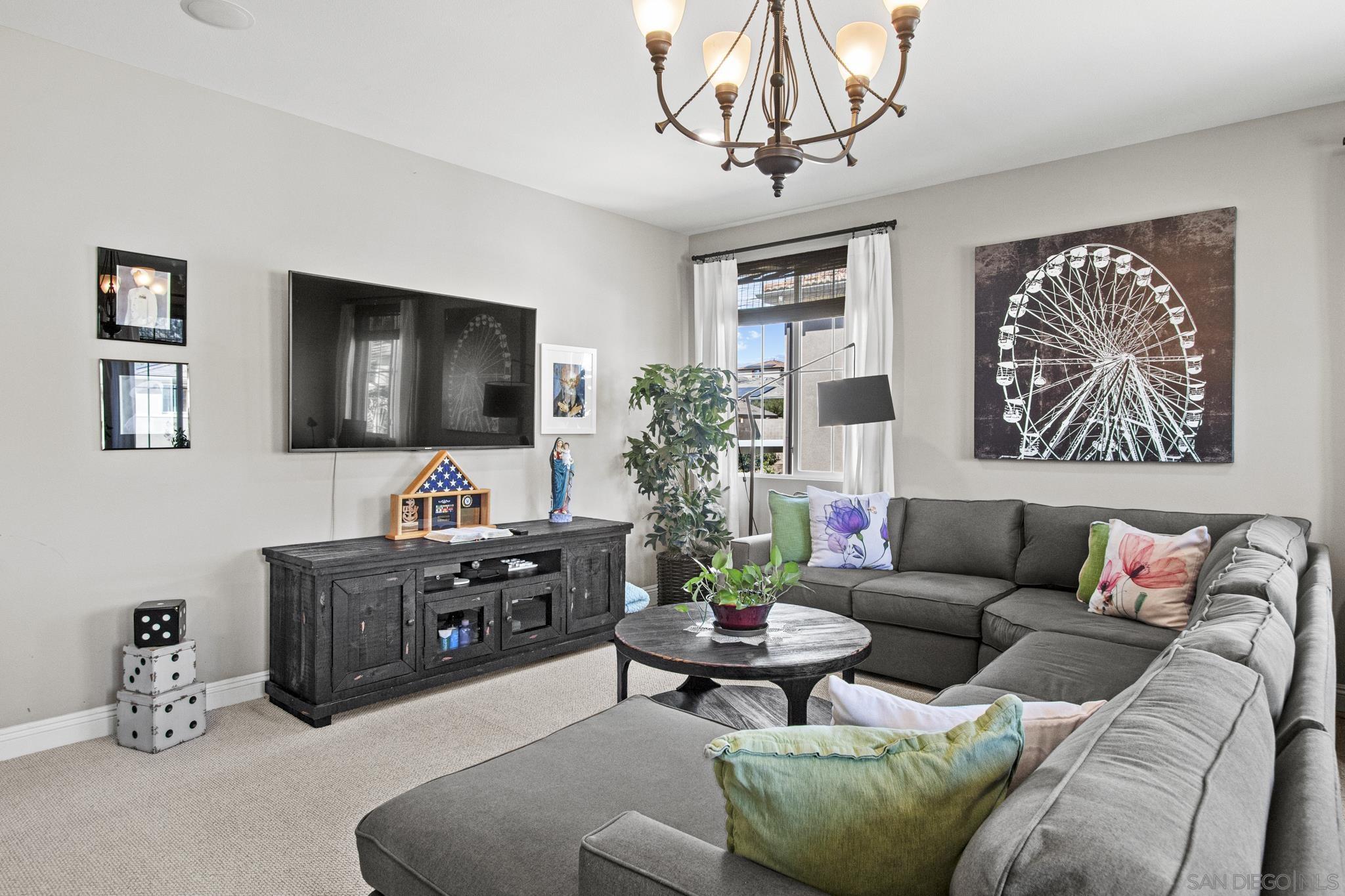 Detail Gallery Image 7 of 26 For 2031  Wagon Wheel Ct, Escondido,  CA 92026 - 5 Beds | 4 Baths