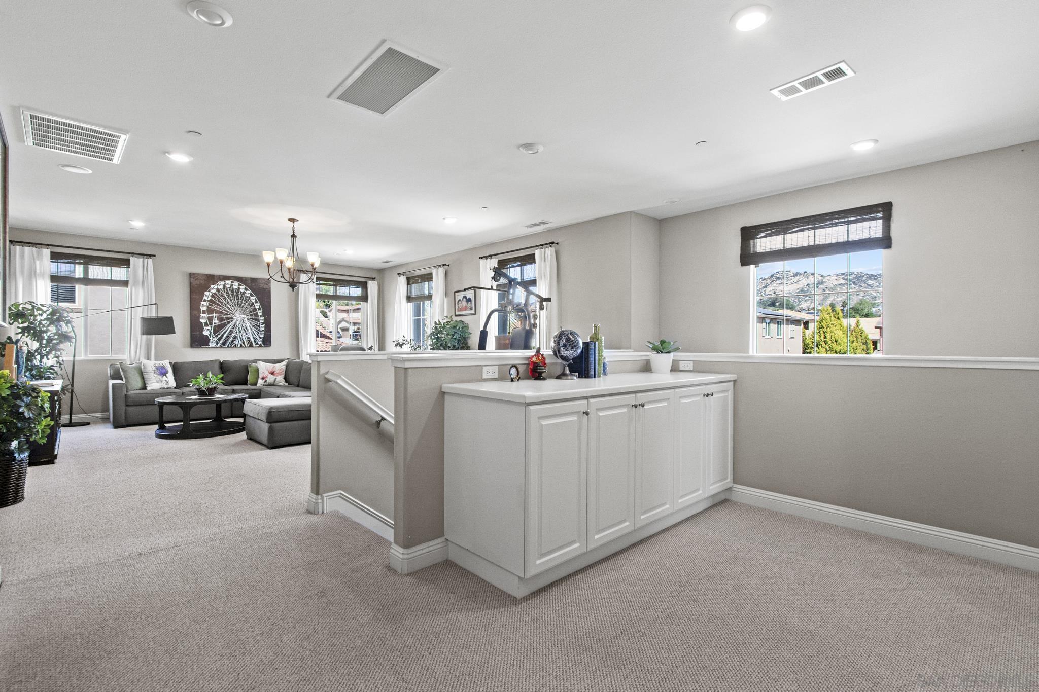 Detail Gallery Image 8 of 26 For 2031  Wagon Wheel Ct, Escondido,  CA 92026 - 5 Beds | 4 Baths