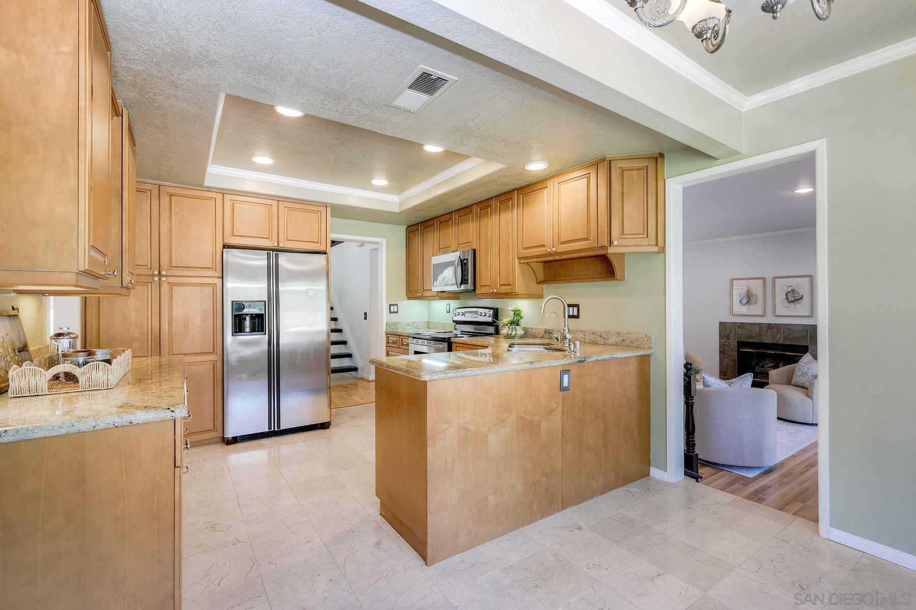 Detail Gallery Image 11 of 40 For 13976  Country Creek Rd, Poway,  CA 92064 - 4 Beds | 3/1 Baths