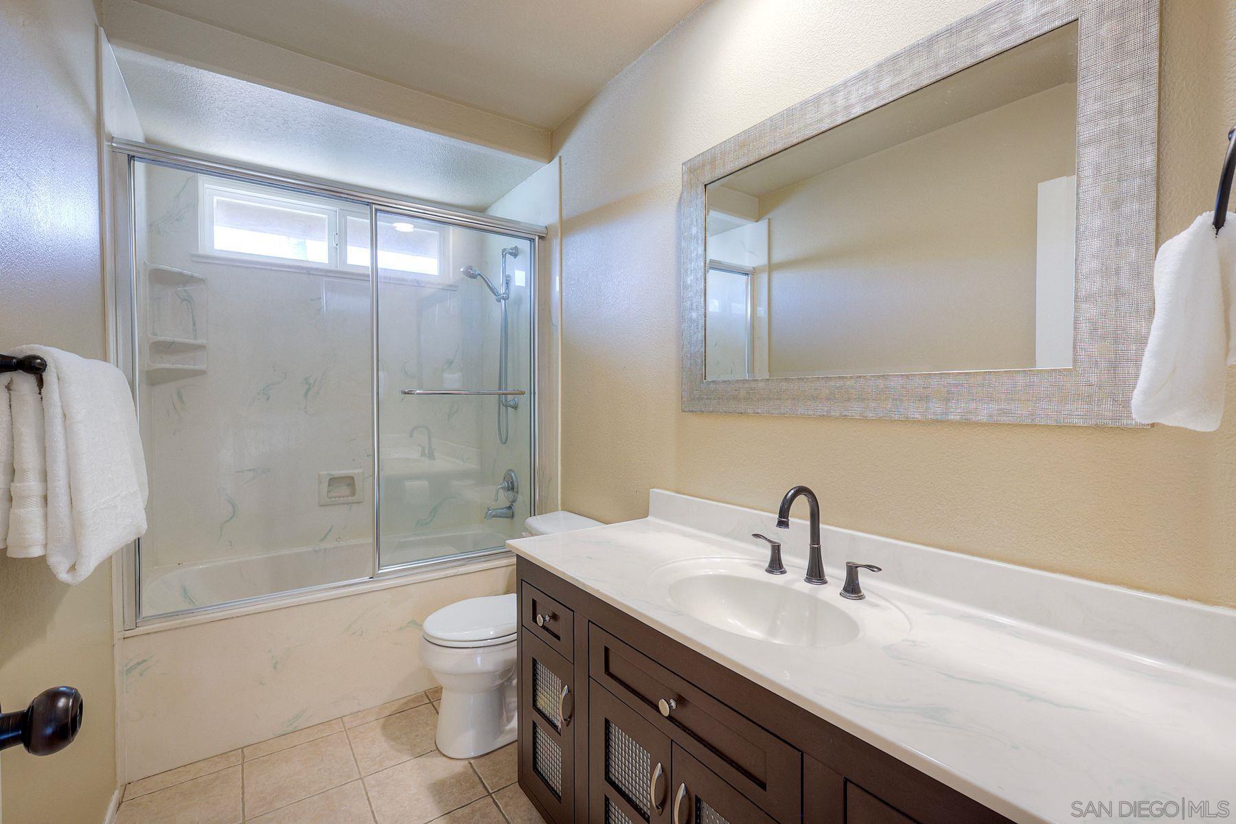 Detail Gallery Image 24 of 40 For 13976  Country Creek Rd, Poway,  CA 92064 - 4 Beds | 3/1 Baths