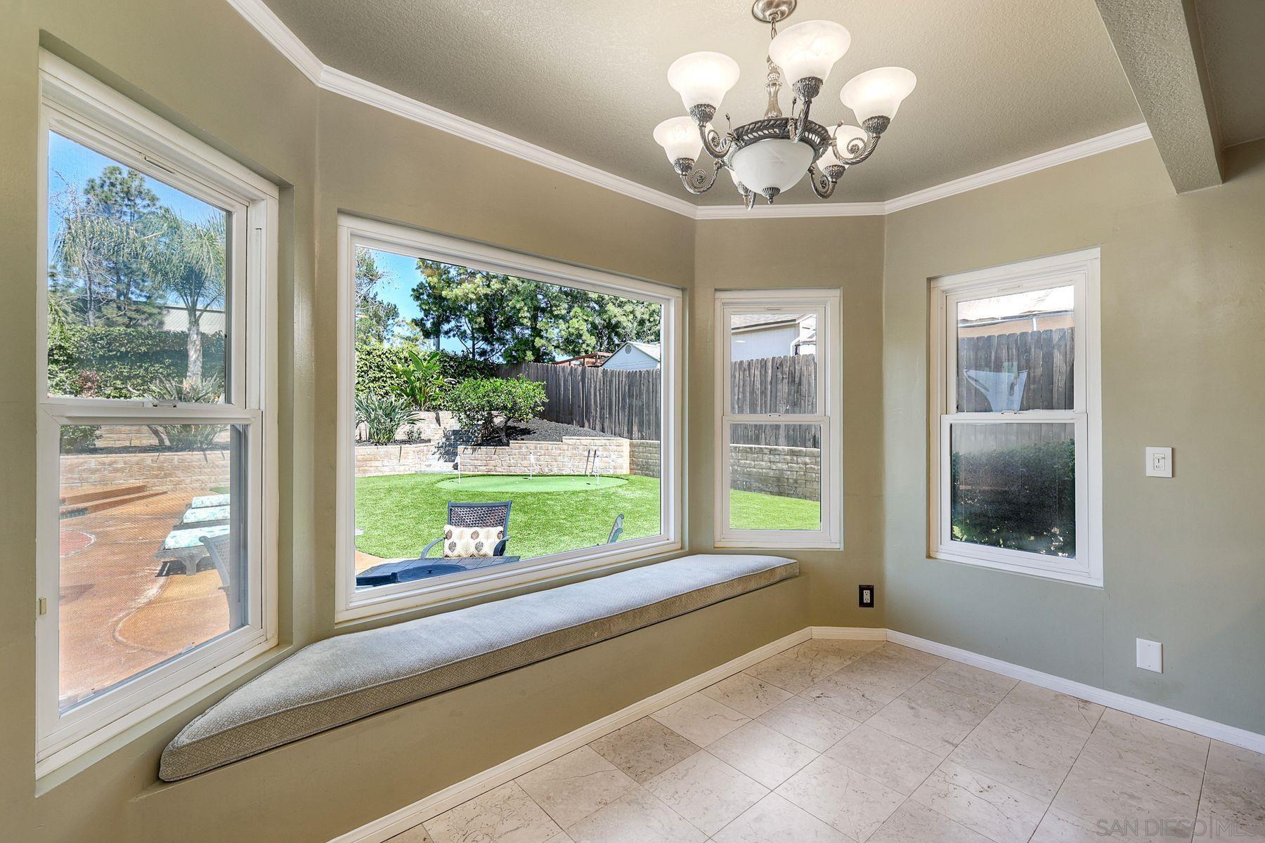 Detail Gallery Image 10 of 40 For 13976  Country Creek Rd, Poway,  CA 92064 - 4 Beds | 3/1 Baths