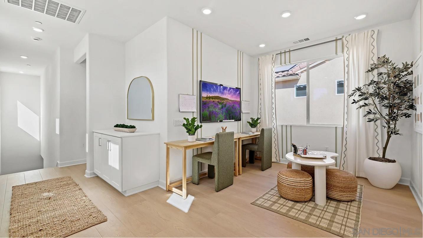 Detail Gallery Image 11 of 22 For 1821  Christiana Ct, Ramona,  CA 92065 - 3 Beds | 2/1 Baths