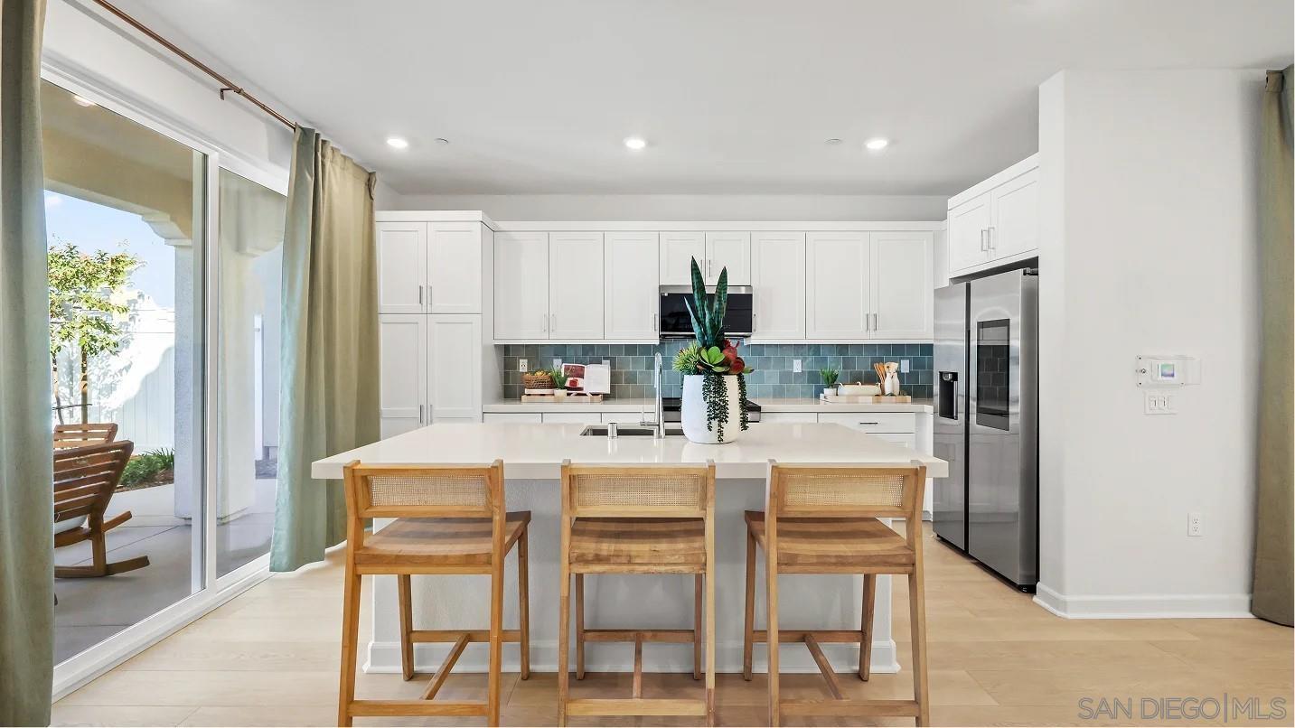 Detail Gallery Image 4 of 22 For 1821  Christiana Ct, Ramona,  CA 92065 - 3 Beds | 2/1 Baths