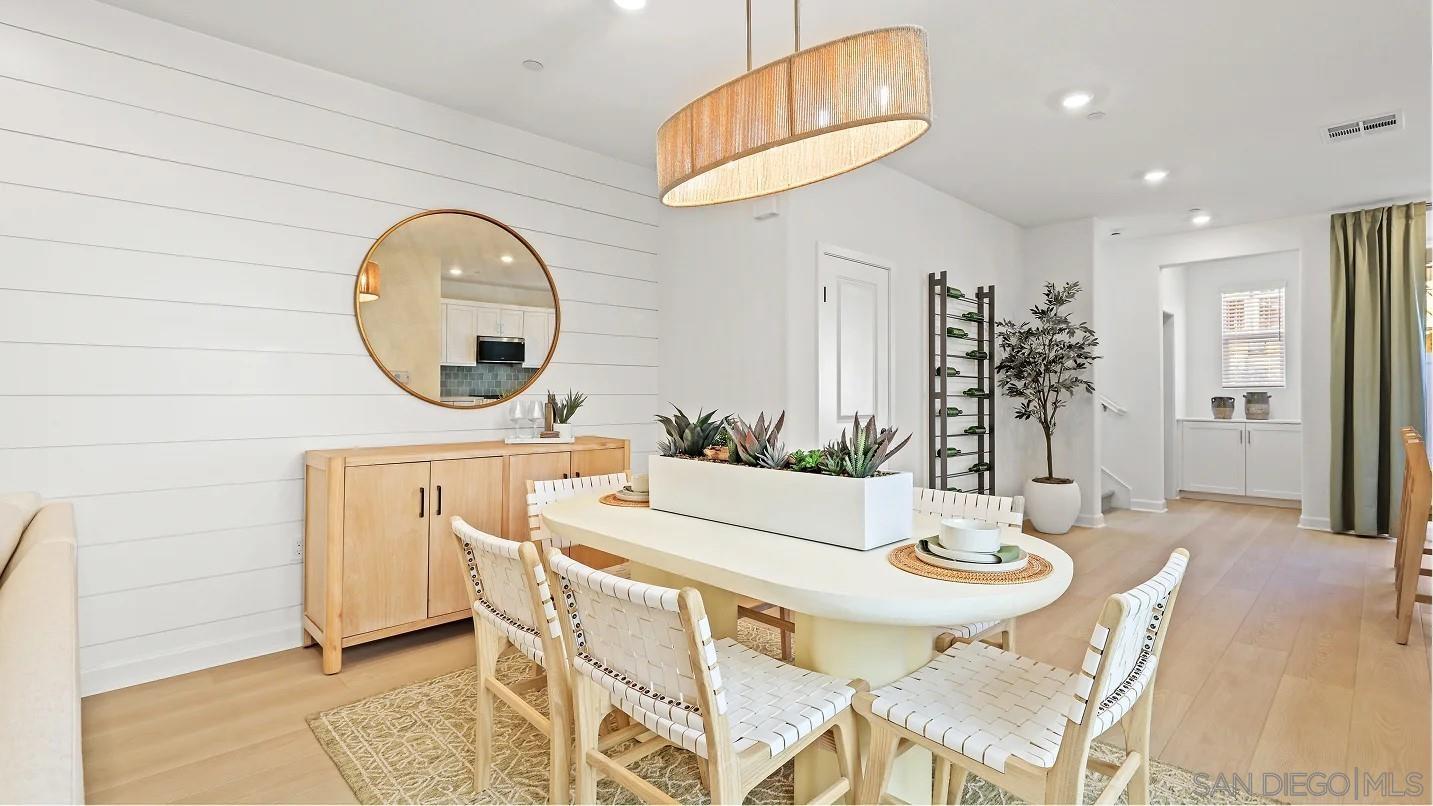 Detail Gallery Image 5 of 22 For 1821  Christiana Ct, Ramona,  CA 92065 - 3 Beds | 2/1 Baths