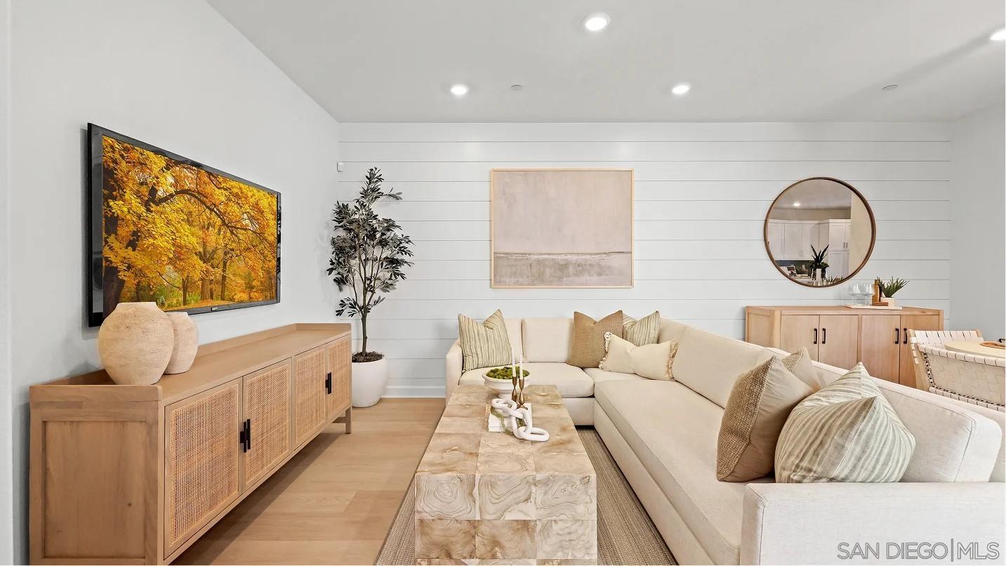 Detail Gallery Image 8 of 22 For 1821  Christiana Ct, Ramona,  CA 92065 - 3 Beds | 2/1 Baths