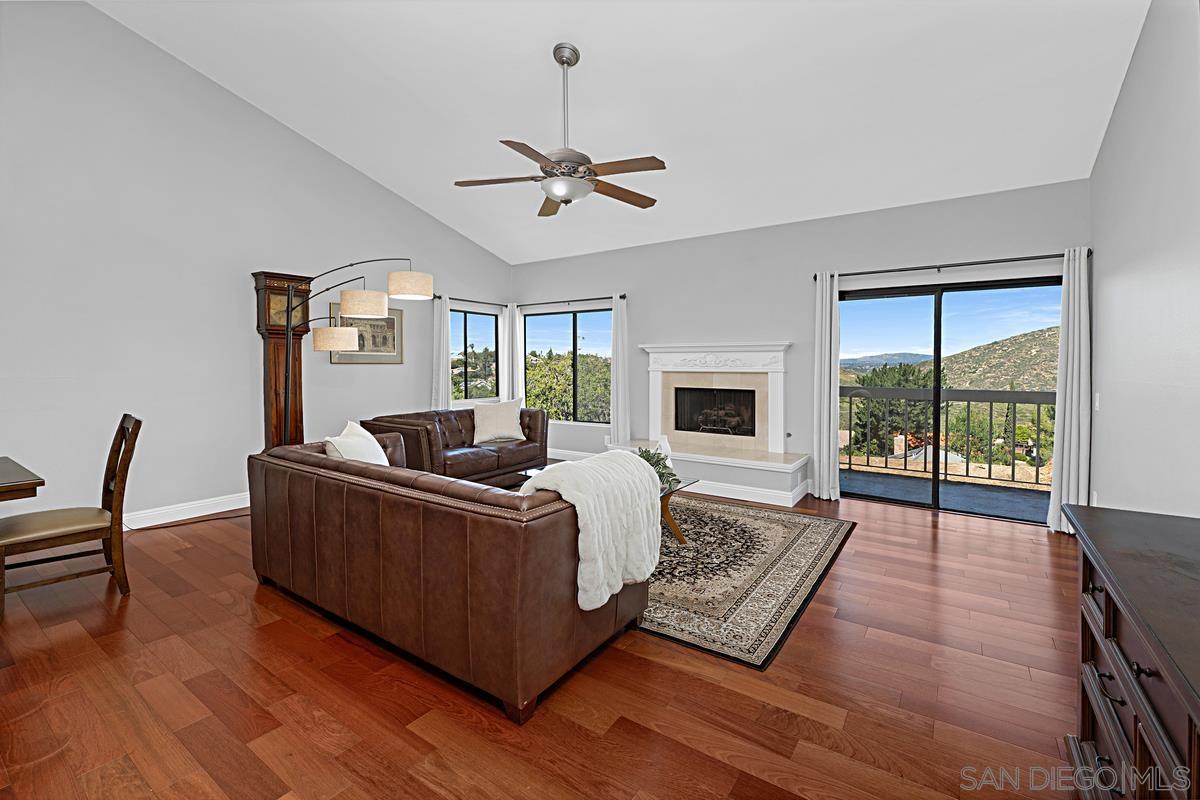 Detail Gallery Image 2 of 15 For 17780  Villamoura Dr., Poway,  CA 92064 - 3 Beds | 2 Baths