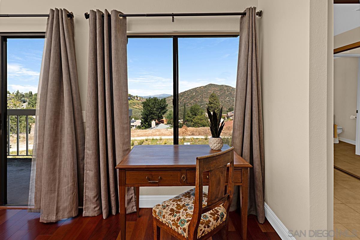 Detail Gallery Image 8 of 15 For 17780  Villamoura Dr., Poway,  CA 92064 - 3 Beds | 2 Baths