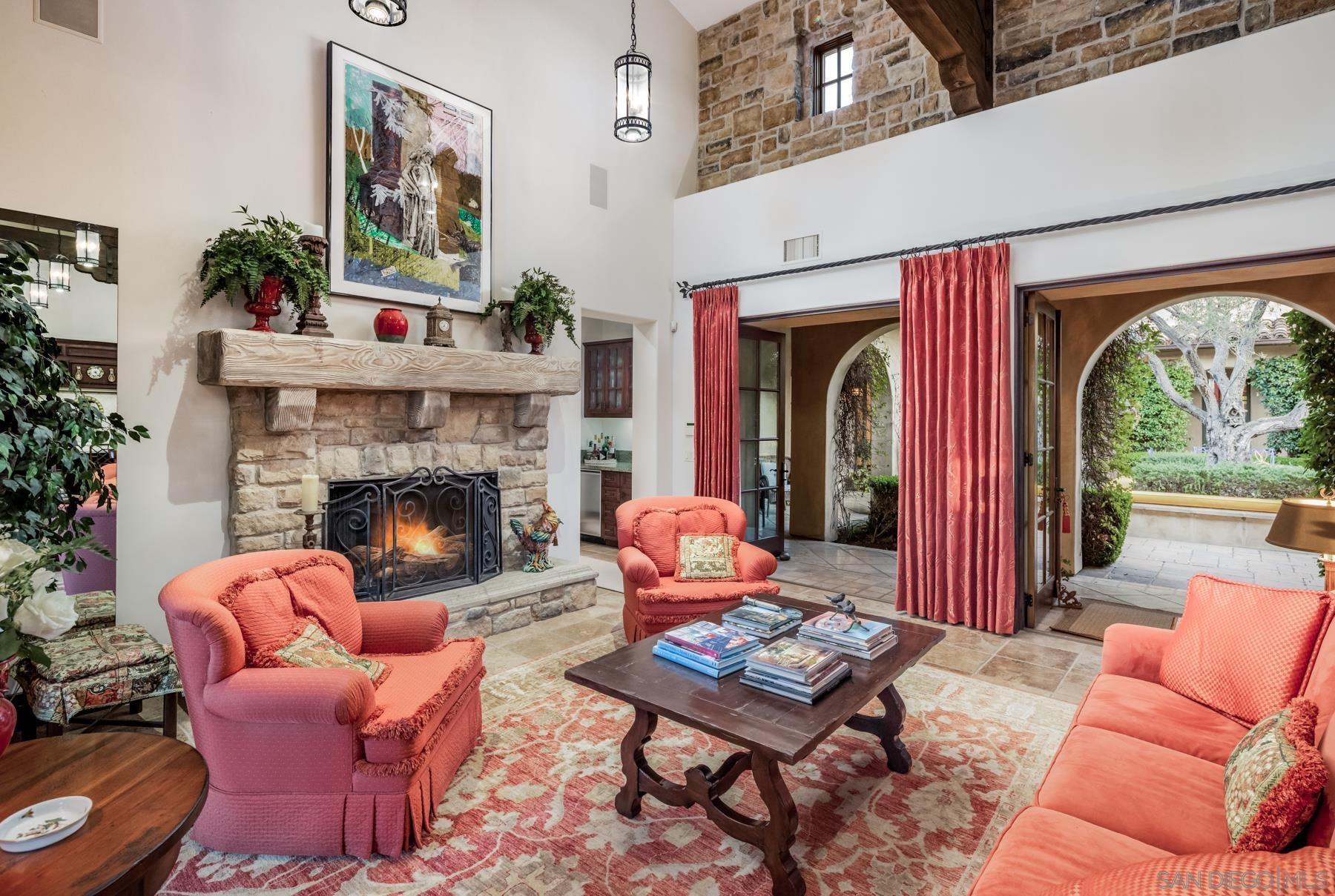 Detail Gallery Image 8 of 39 For 18669  via Catania, Rancho Santa Fe,  CA 92091 - 5 Beds | 5/2 Baths