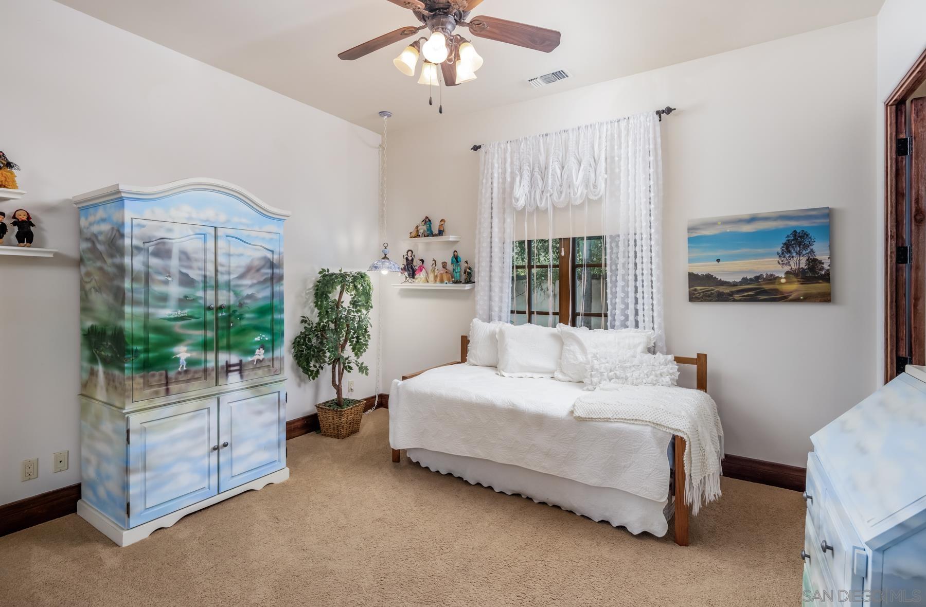 Detail Gallery Image 22 of 39 For 18669  via Catania, Rancho Santa Fe,  CA 92091 - 5 Beds | 5/2 Baths