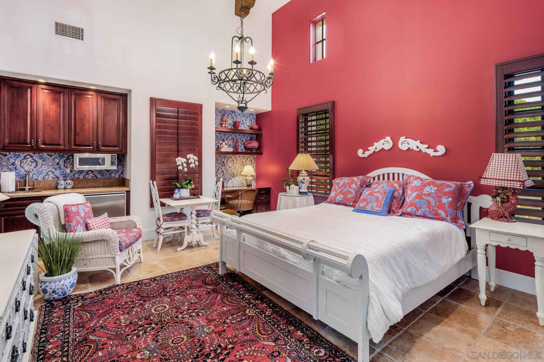 Detail Gallery Image 24 of 39 For 18669  via Catania, Rancho Santa Fe,  CA 92091 - 5 Beds | 5/2 Baths