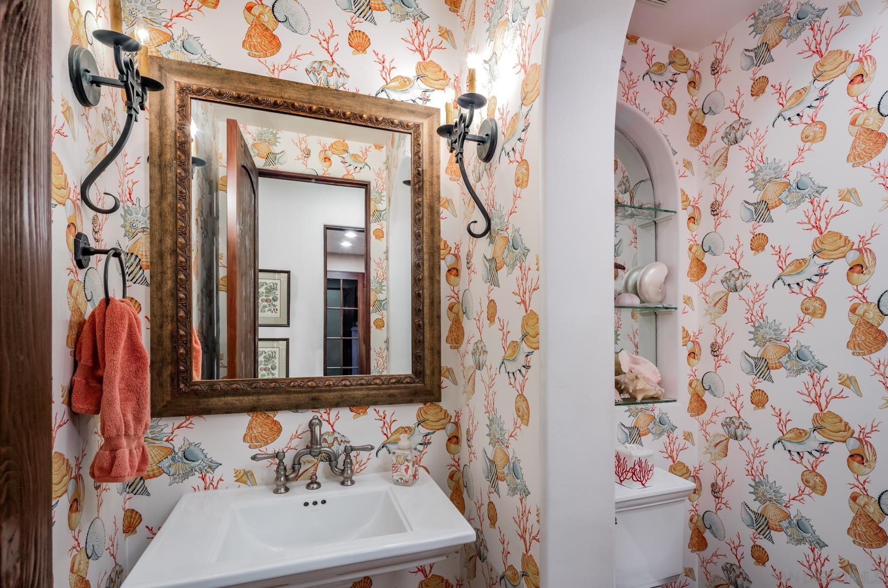 Detail Gallery Image 27 of 39 For 18669  via Catania, Rancho Santa Fe,  CA 92091 - 5 Beds | 5/2 Baths