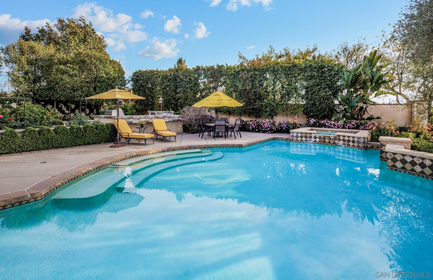 Detail Gallery Image 33 of 39 For 18669  via Catania, Rancho Santa Fe,  CA 92091 - 5 Beds | 5/2 Baths