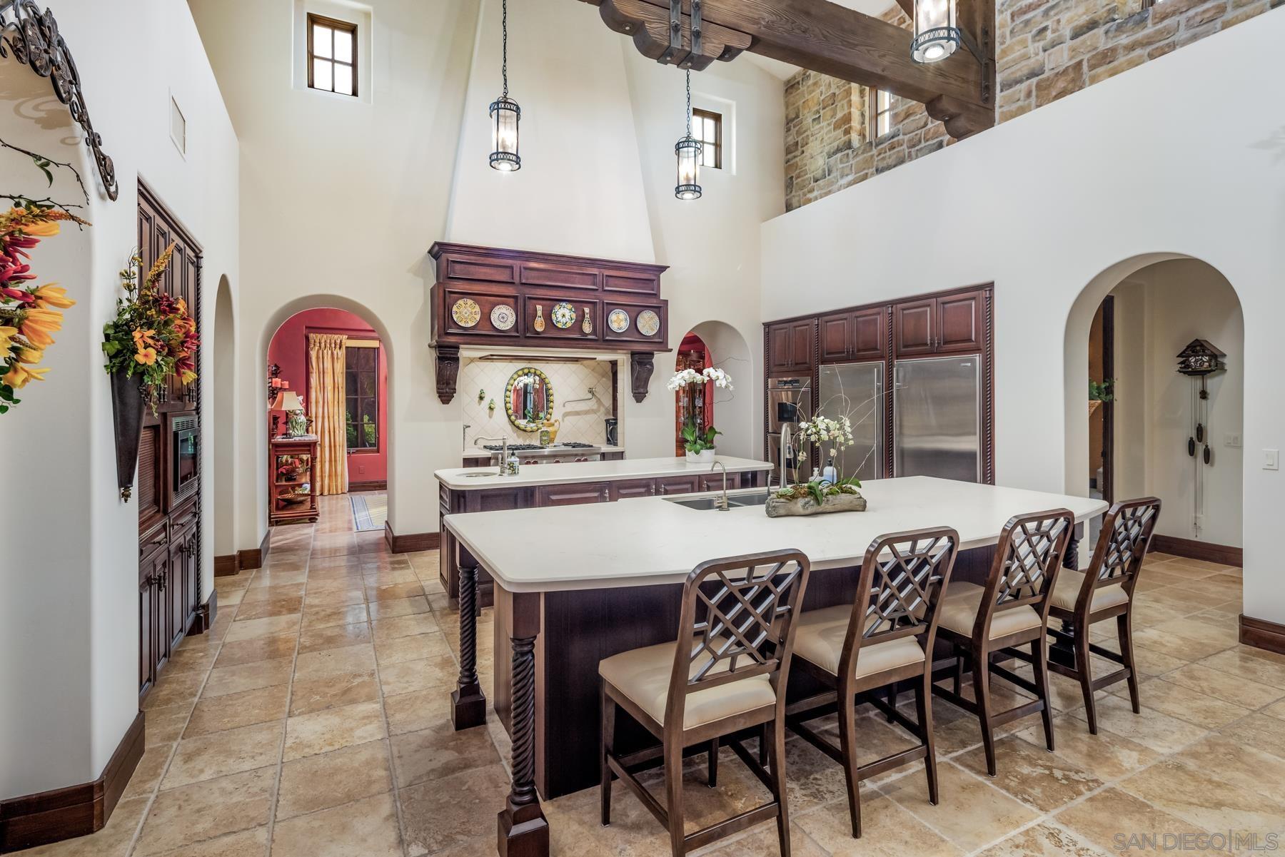 Detail Gallery Image 6 of 39 For 18669  via Catania, Rancho Santa Fe,  CA 92091 - 5 Beds | 5/2 Baths