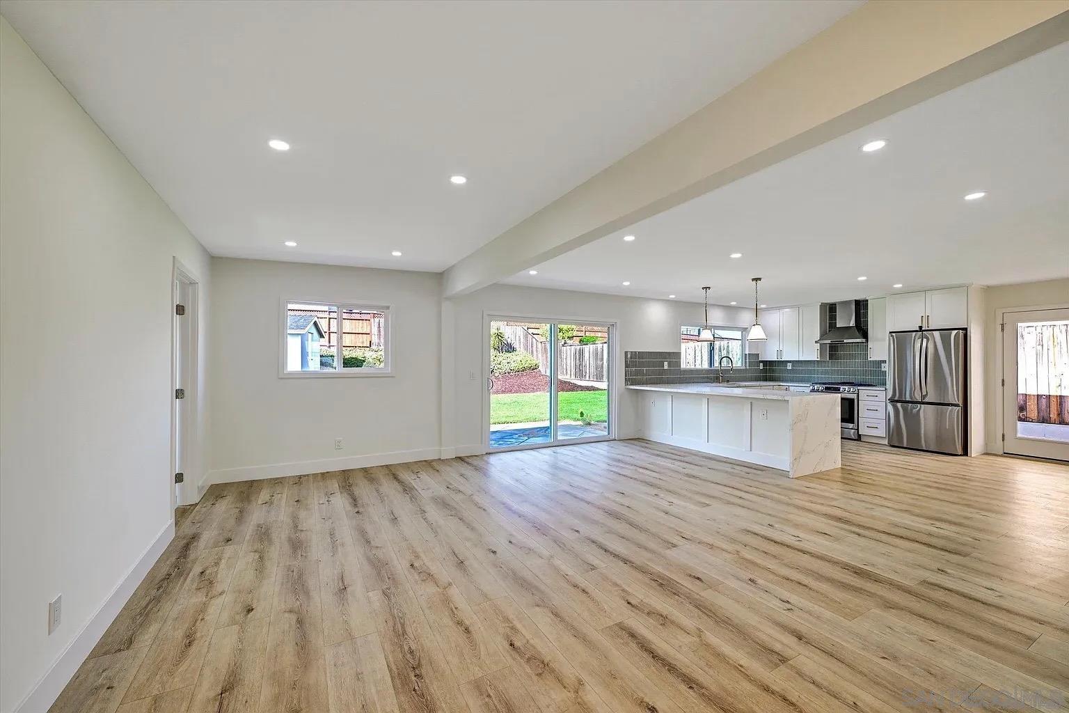 Detail Gallery Image 24 of 33 For 2802  Cowley Way, San Diego,  CA 92110 - 4 Beds | 3 Baths