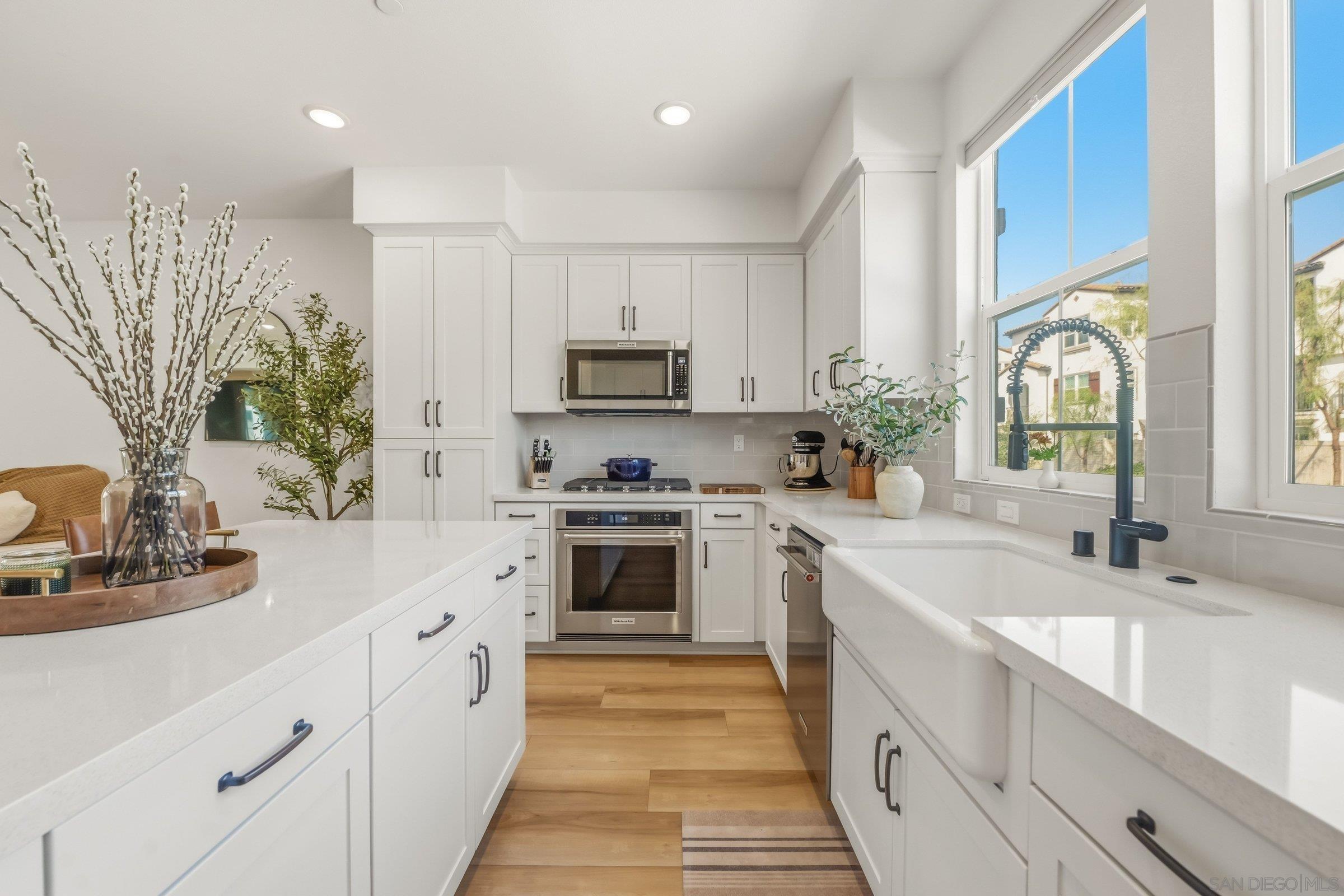 Front Image Thumbnail for SD260006431