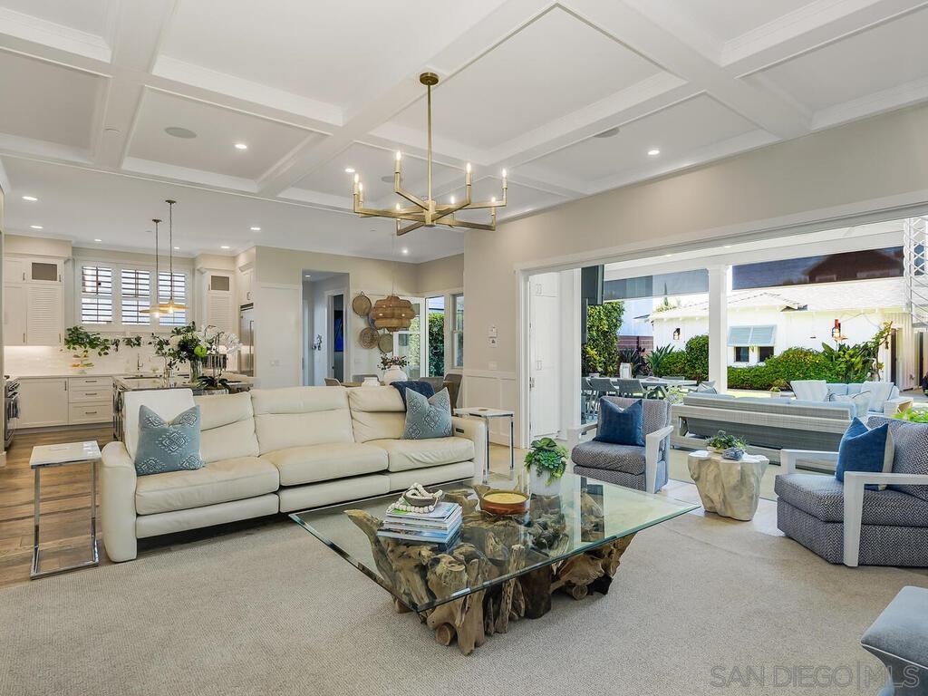 Detail Gallery Image 16 of 68 For 120  I Ave, Coronado,  CA 92118 - 4 Beds | 4/1 Baths