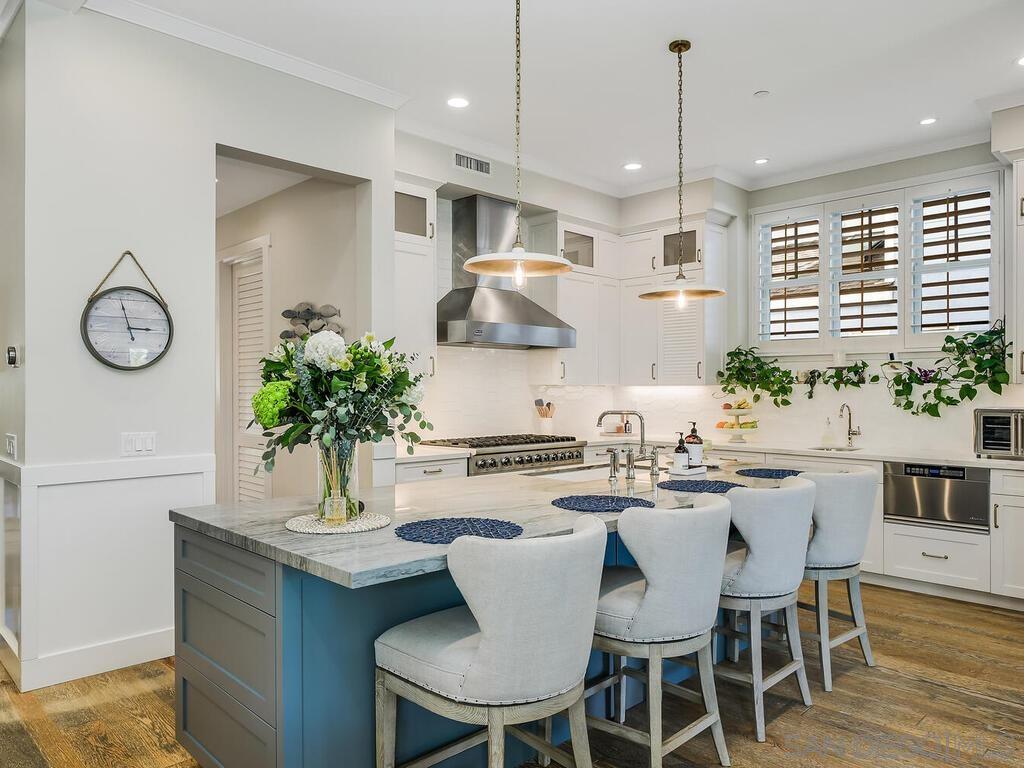 Detail Gallery Image 18 of 68 For 120  I Ave, Coronado,  CA 92118 - 4 Beds | 4/1 Baths