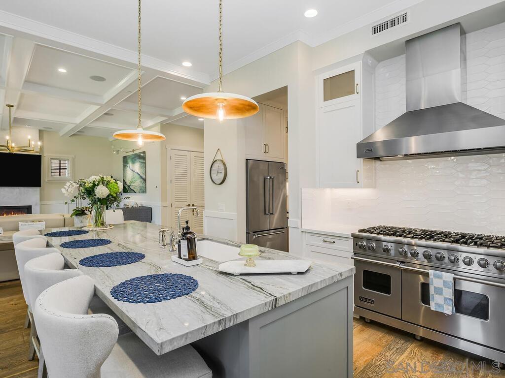 Detail Gallery Image 20 of 68 For 120  I Ave, Coronado,  CA 92118 - 4 Beds | 4/1 Baths