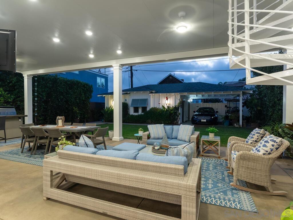 Detail Gallery Image 25 of 68 For 120  I Ave, Coronado,  CA 92118 - 4 Beds | 4/1 Baths