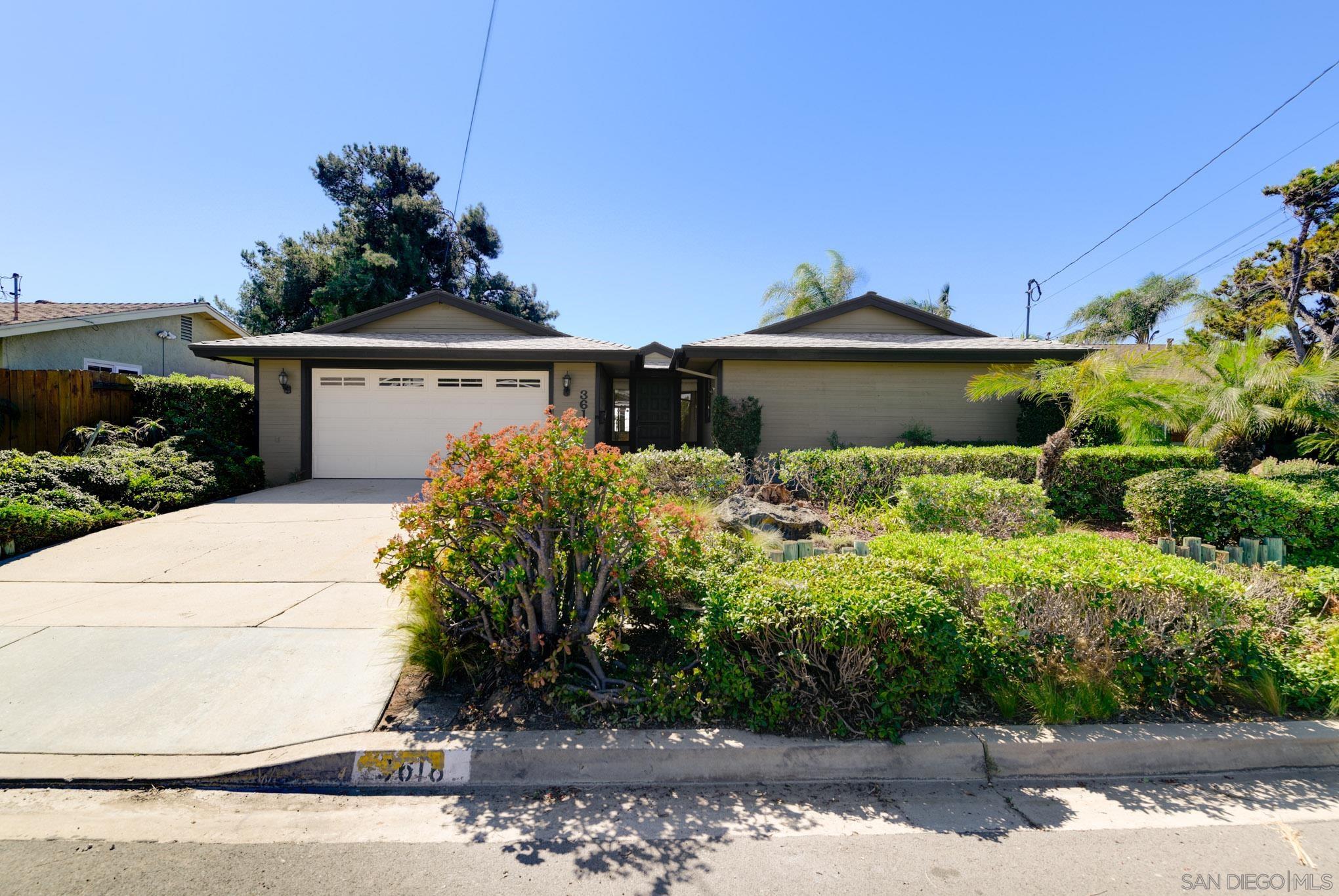 Detail Gallery Image 2 of 26 For 3618  Mount Acomita Ave, San Diego,  CA 92111 - 3 Beds | 2 Baths