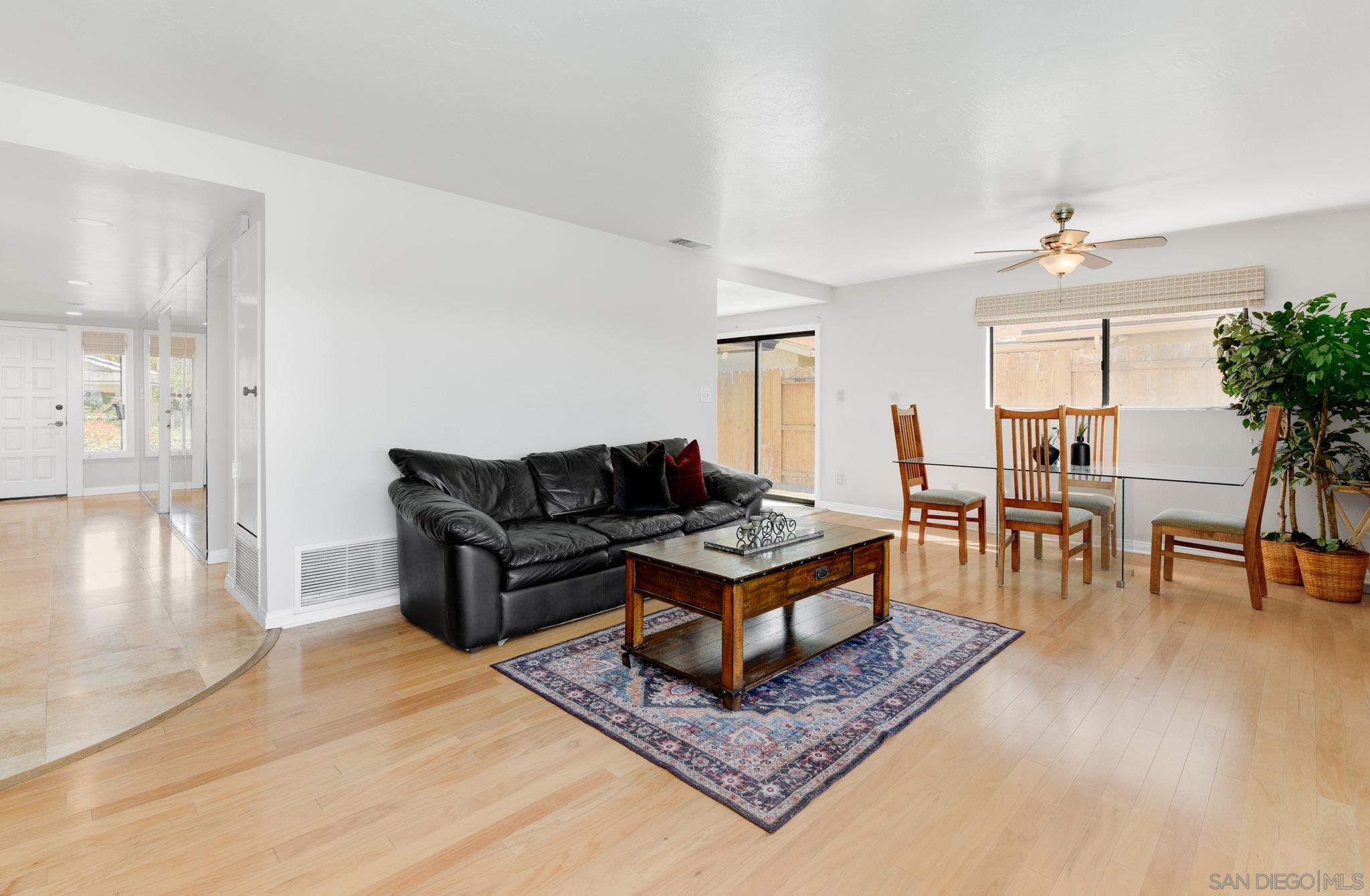 Detail Gallery Image 4 of 26 For 3618  Mount Acomita Ave, San Diego,  CA 92111 - 3 Beds | 2 Baths