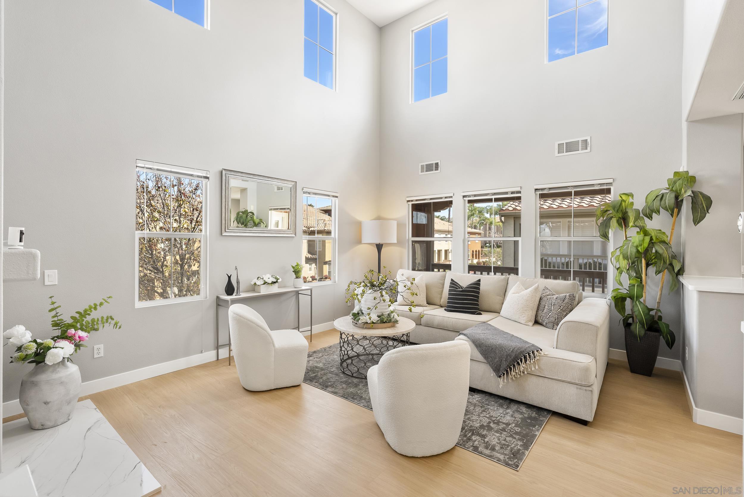 Front Image Thumbnail for SD260006441