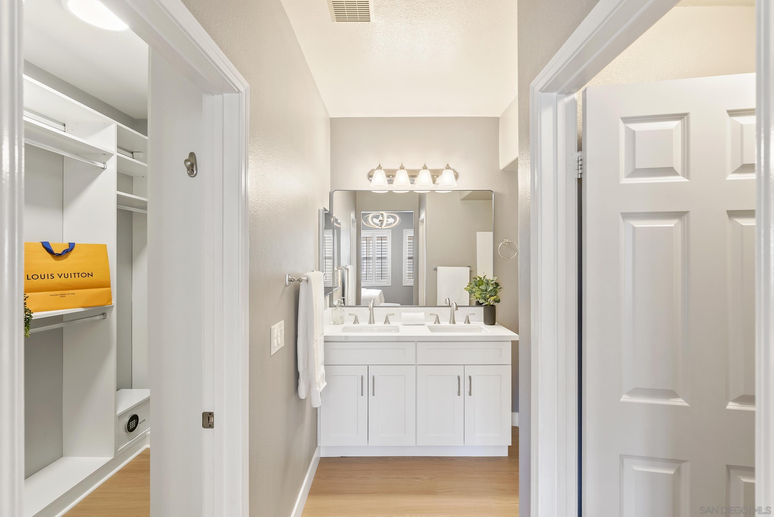 Detail Gallery Image 13 of 37 For 7875  via Montebello  #1,  San Diego,  CA 92129 - 2 Beds | 2 Baths