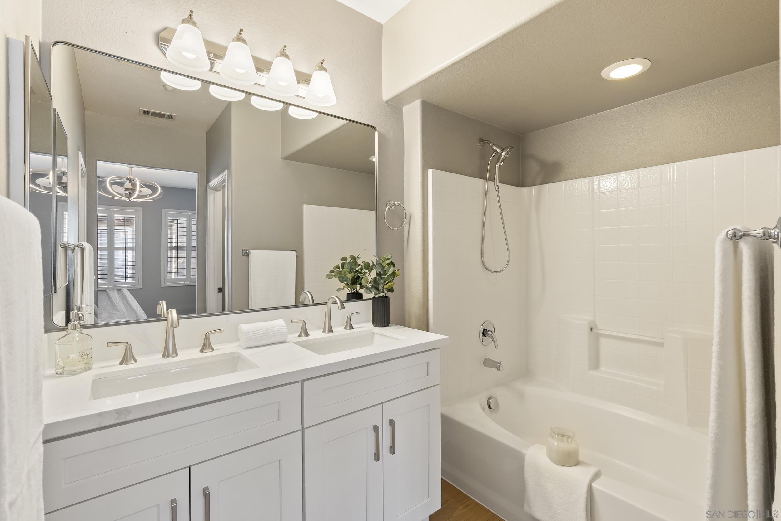 Detail Gallery Image 14 of 37 For 7875  via Montebello  #1,  San Diego,  CA 92129 - 2 Beds | 2 Baths