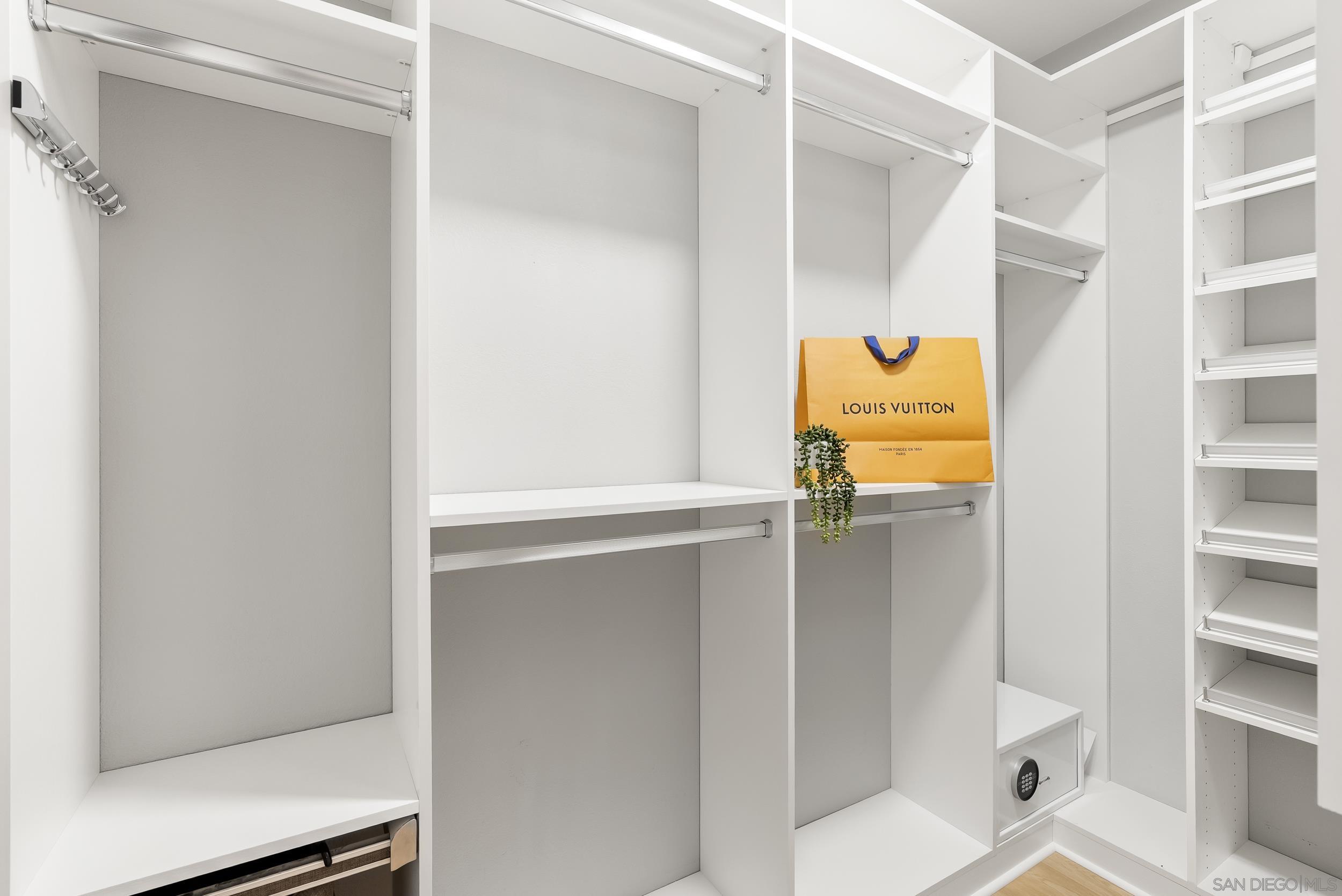 Detail Gallery Image 15 of 37 For 7875  via Montebello  #1,  San Diego,  CA 92129 - 2 Beds | 2 Baths