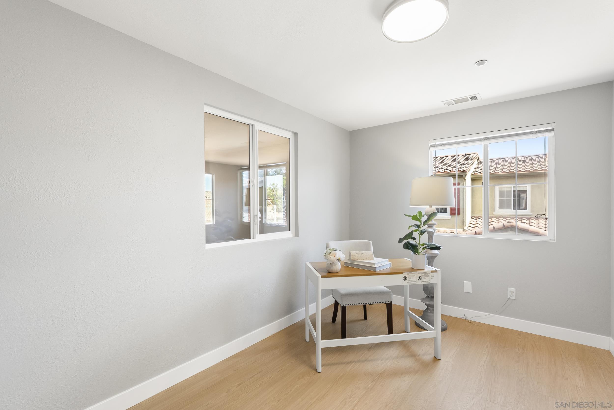 Detail Gallery Image 16 of 37 For 7875  via Montebello  #1,  San Diego,  CA 92129 - 2 Beds | 2 Baths