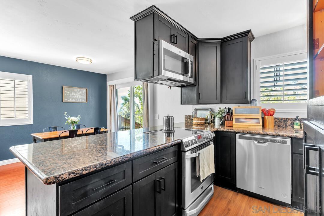 Detail Gallery Image 14 of 54 For 1635  Portola Ave, Spring Valley,  CA 91977 - 3 Beds | 2/1 Baths