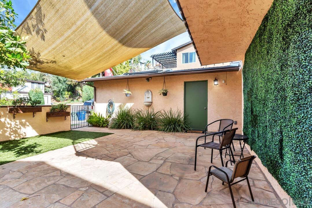 Detail Gallery Image 4 of 54 For 1635  Portola Ave, Spring Valley,  CA 91977 - 3 Beds | 2/1 Baths