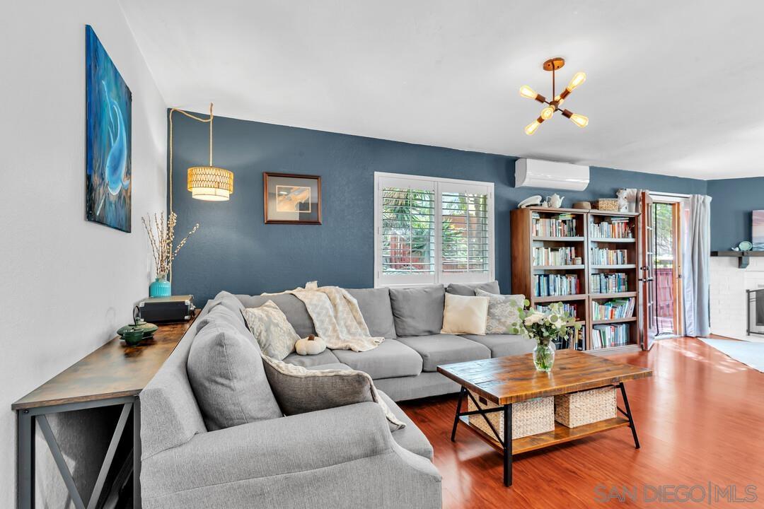 Detail Gallery Image 5 of 54 For 1635  Portola Ave, Spring Valley,  CA 91977 - 3 Beds | 2/1 Baths