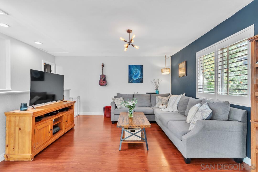 Detail Gallery Image 7 of 54 For 1635  Portola Ave, Spring Valley,  CA 91977 - 3 Beds | 2/1 Baths