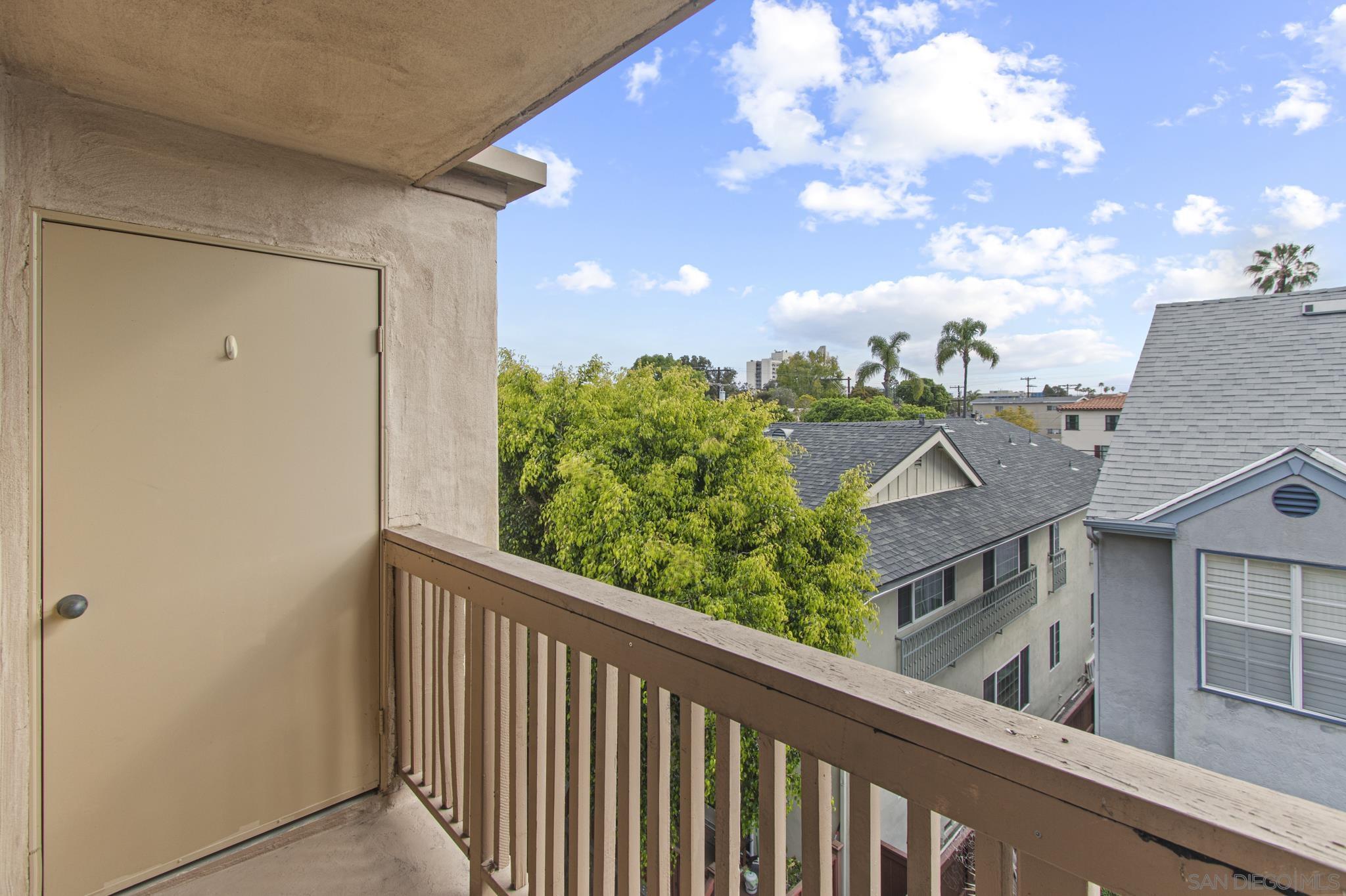 Detail Gallery Image 28 of 36 For 4069-4077  Goldfinch, San Diego,  CA 92103 - – Beds | – Baths