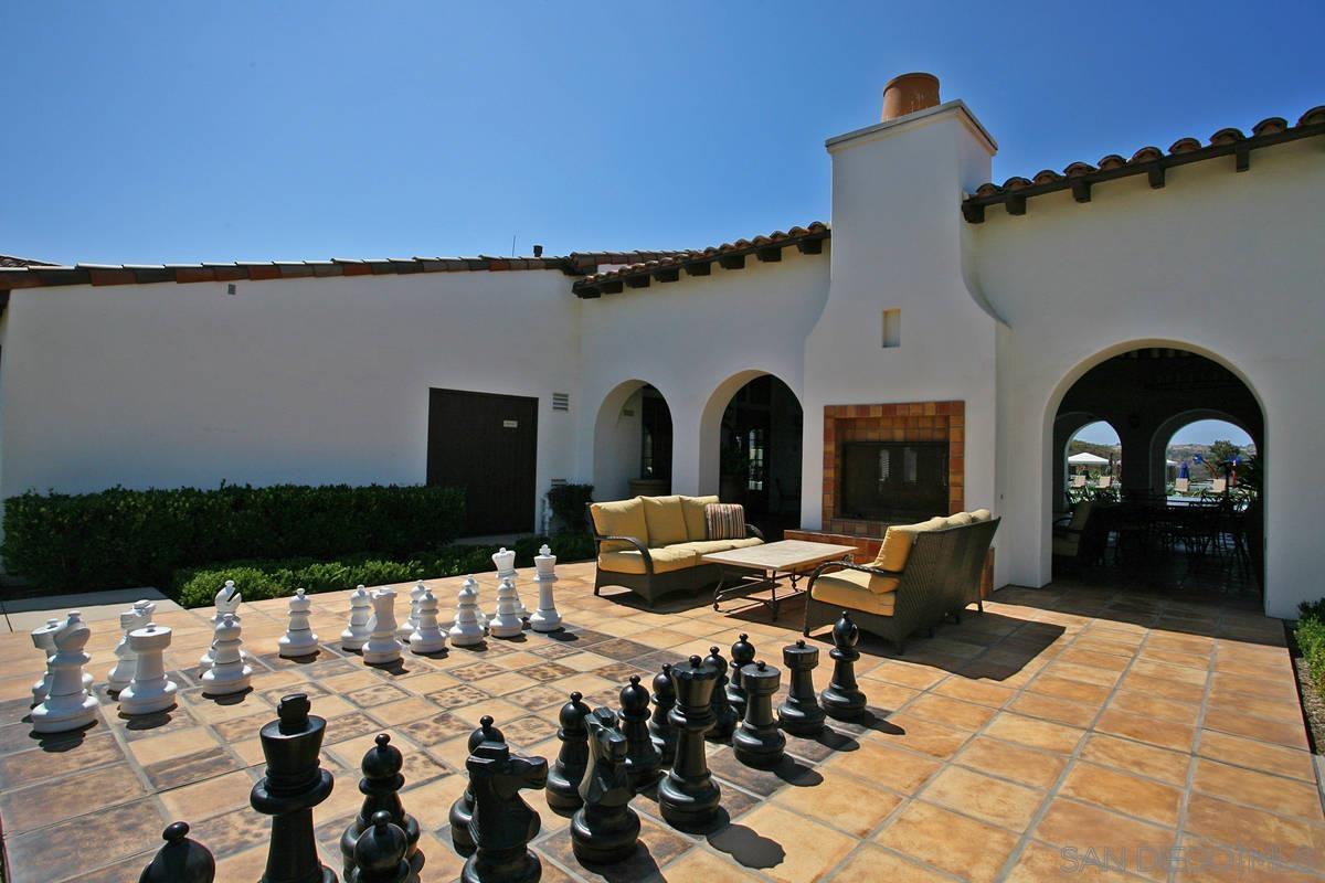 Detail Gallery Image 19 of 21 For 5563  Gamay Way, San Diego,  CA 92130 - 5 Beds | 3 Baths