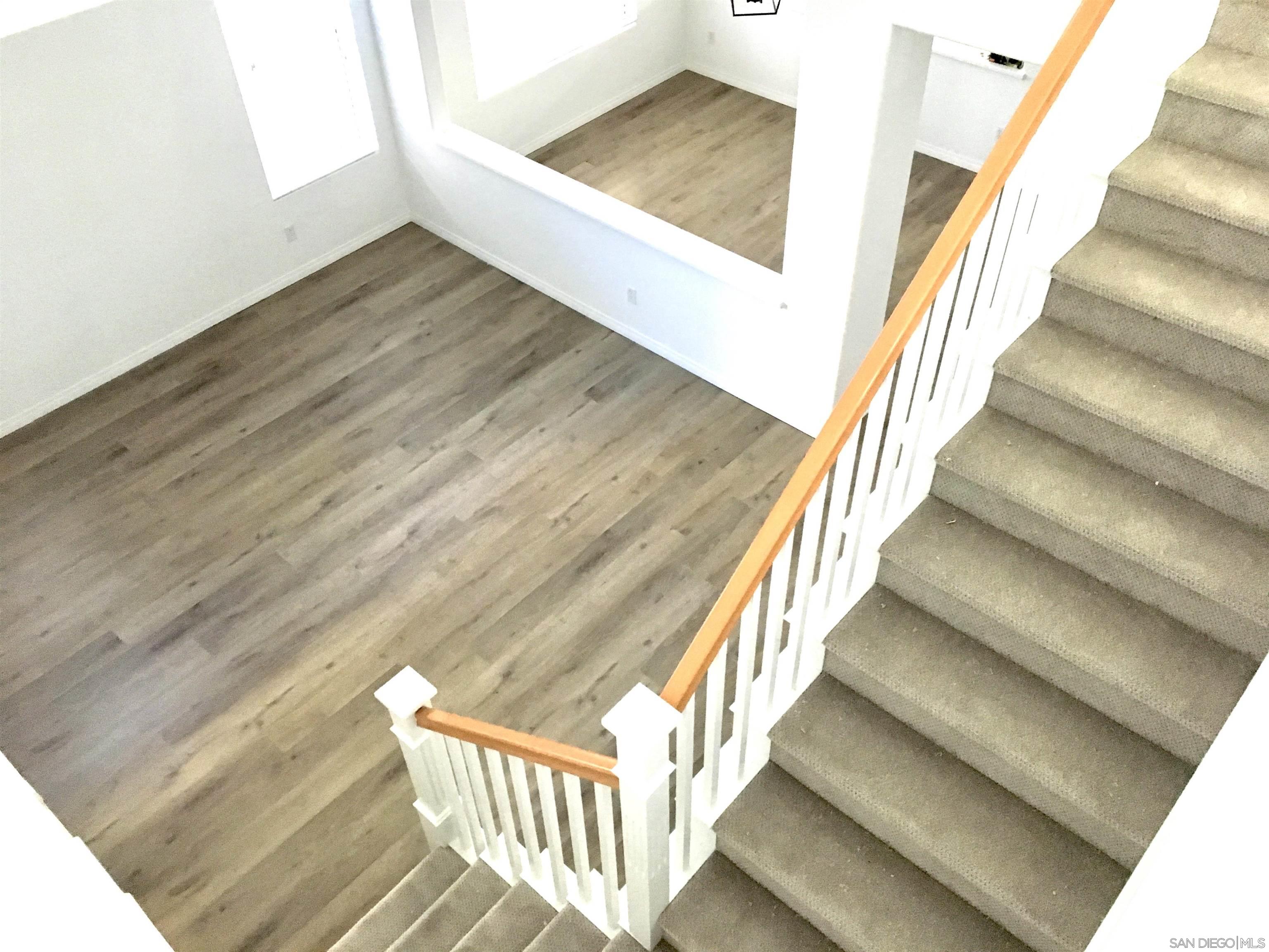 Detail Gallery Image 8 of 21 For 5563  Gamay Way, San Diego,  CA 92130 - 5 Beds | 3 Baths